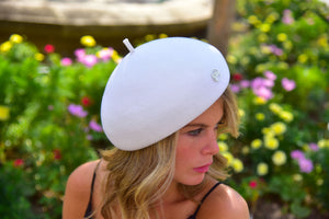 Ouvrir l&#39;image dans le diaporama, beret toque blanc ecru laine modele Axel accessoire evenement chapeau blanc
